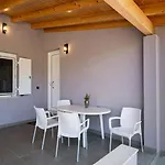 Santa Marina House *